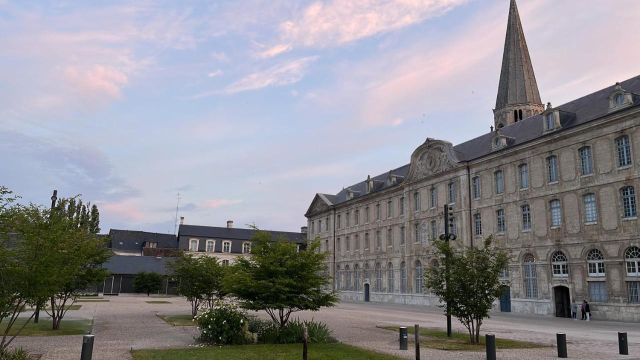 Appartements En Hyper Centre De Vendome Exterior photo