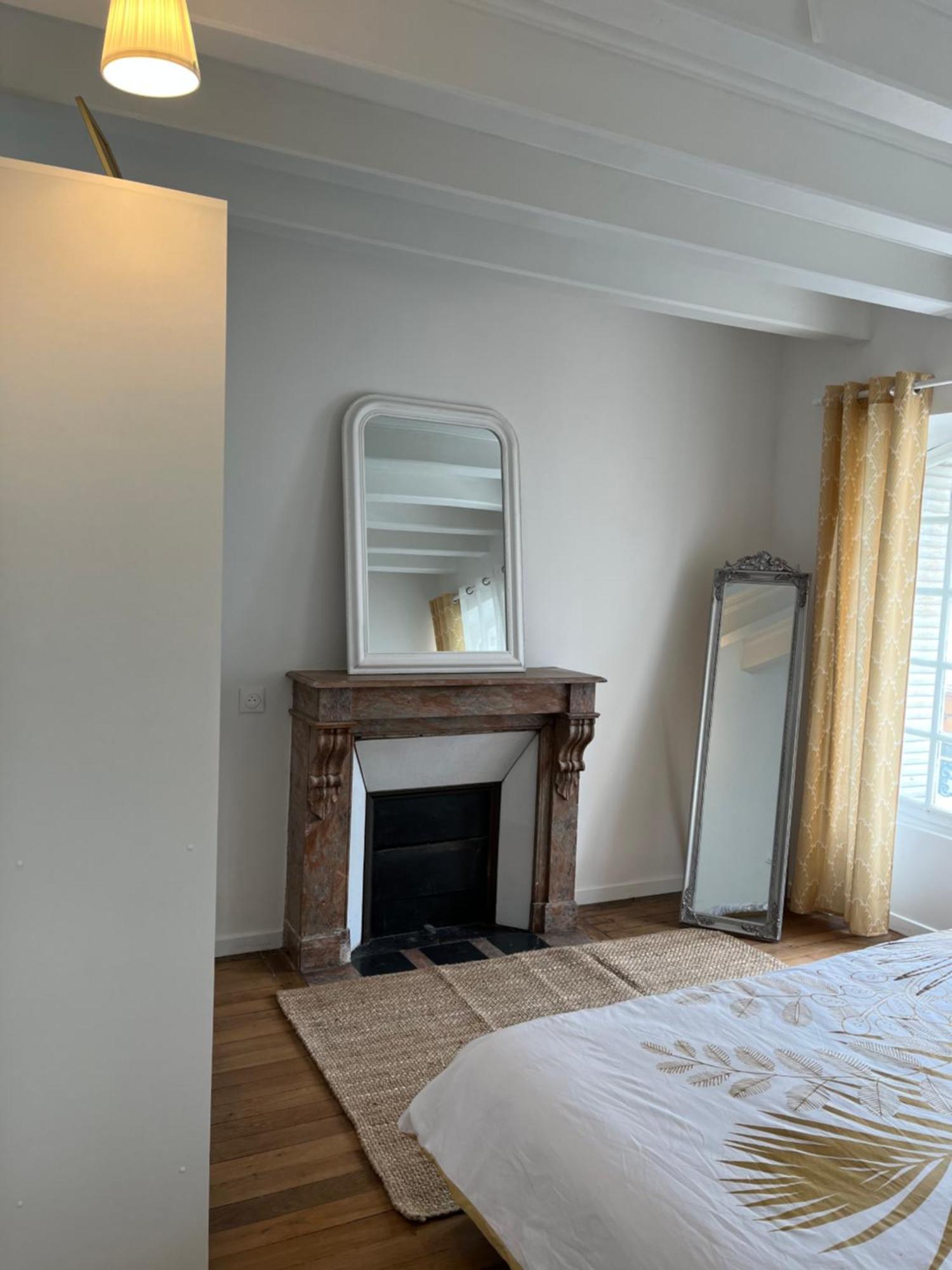 Appartements En Hyper Centre De Vendome Exterior photo