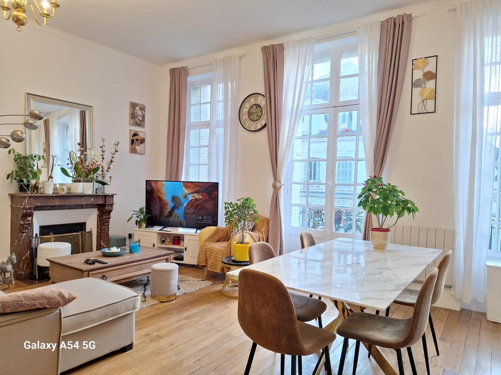 Appartements En Hyper Centre De Vendome Exterior photo